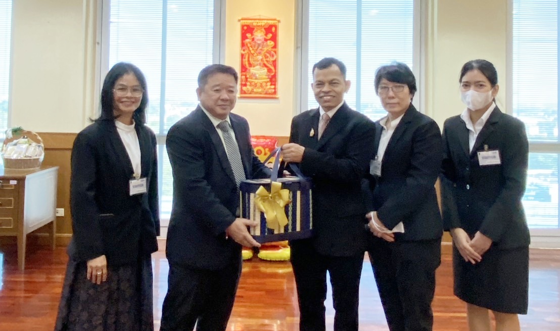 ﻿กรมบังคับคดี เข้าสวัสดีปีใหม่ พ.ศ.2568 อธิบดีศาลปกครองกลาง